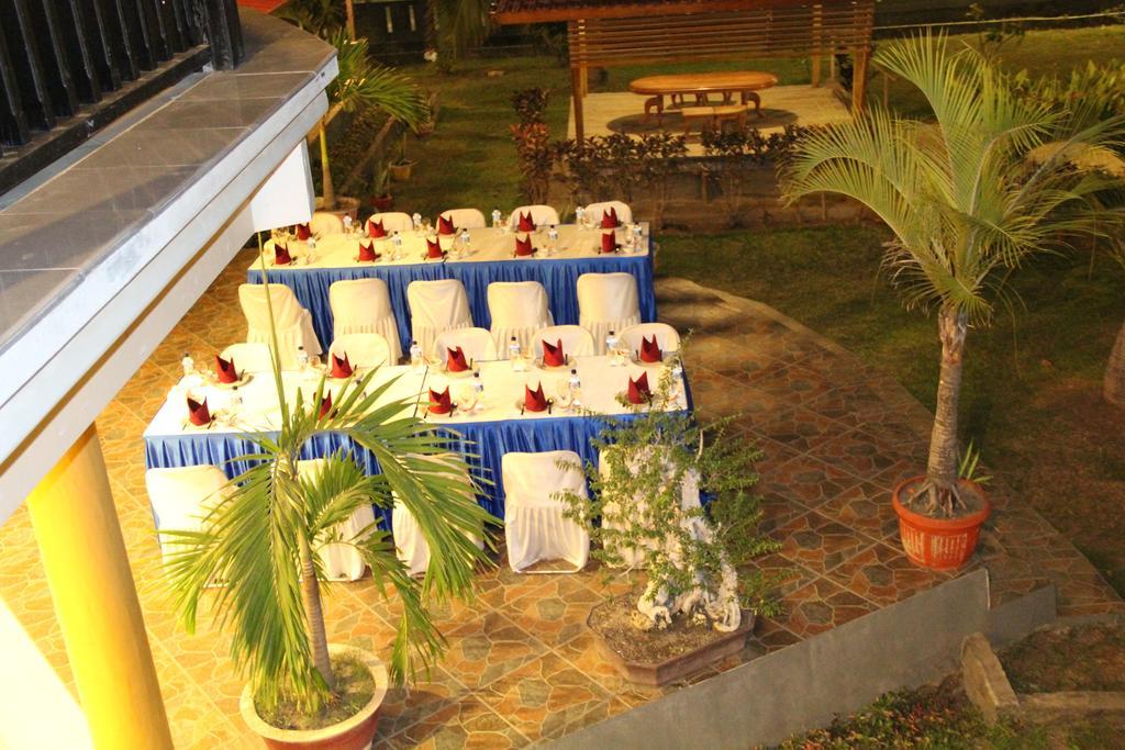 Kampoeng Nelayan Hotel Palu Kültér fotó