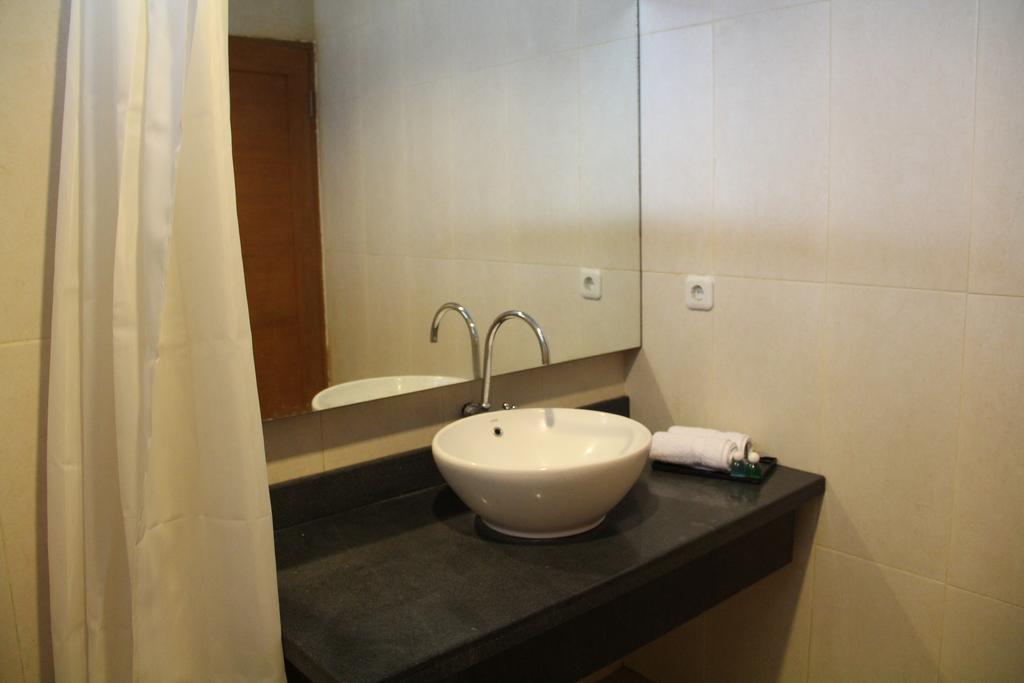Kampoeng Nelayan Hotel Palu Szoba fotó