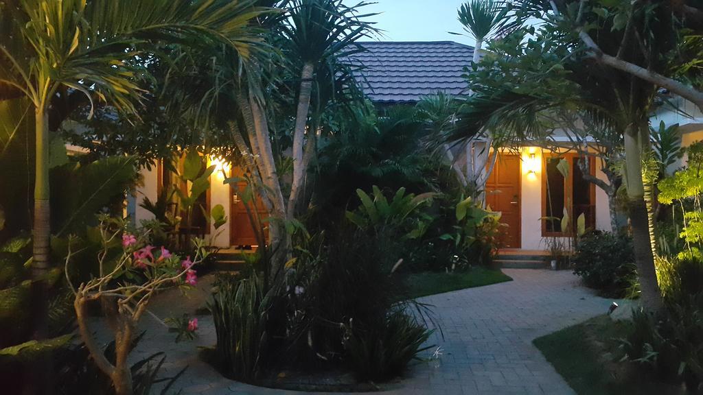 Kampoeng Nelayan Hotel Palu Kültér fotó